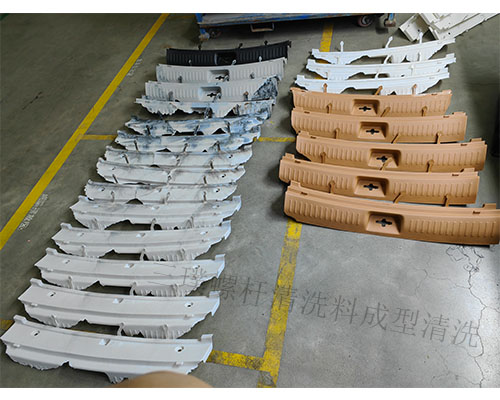 螺杆清洗料·某汽配生产企业热流道换色成型清洗